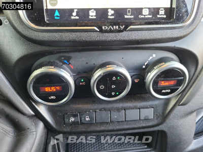 Iveco Daily 35S18 3.0L Automaat L2H2 3,5t Trekhaak 190PK LED Airco Cruise Euro6 L2 Airco Trekhaak Cruise control foto 16