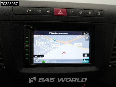Iveco Daily 35S18 3.0L Automaat L2H2 3,5t Trekhaak Navi Airco Cruise Euro6 L2 Airco Trekhaak Cruise control 17
