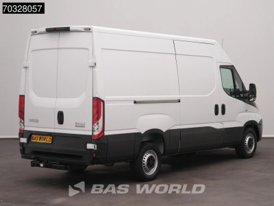 Iveco Daily 35S18 3.0L Automaat L2H2 3,5t Trekhaak Navi Airco Cruise Euro6 L2 Airco Trekhaak Cruise control 2