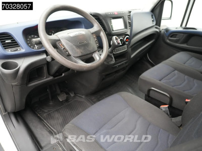 Iveco Daily 35S18 3.0L Automaat L2H2 3,5t Trekhaak Navi Airco Cruise Euro6 L2 Airco Trekhaak Cruise control 3
