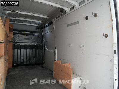 Iveco Daily 35S18 3.0L Automaat L2H2 ACC LED Airco Cruise Imperiaal Camera Euro6 L2 Airco Cruise control 10
