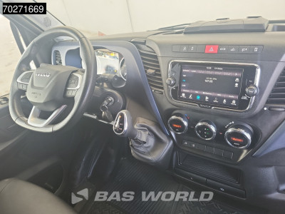 Iveco Daily 35S18 3.0L Automaat L2H2 Dubbel Cabine Navi Camera Trekhaak Imperiaal Doka Mixto 9m3 Airco Dubbel cabine Trekhaak Cruise control 11