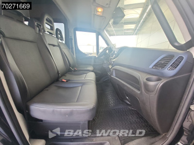 Iveco Daily 35S18 3.0L Automaat L2H2 Dubbel Cabine Navi Camera Trekhaak Imperiaal Doka Mixto 9m3 Airco Dubbel cabine Trekhaak Cruise control 15
