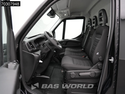 Iveco Daily 35S18 3.0L Automaat L3H2 180PK ACC Airco Camera Parkeersensoren CarPlay 3,5t Trekgewicht Euro6 L3 Airco 12