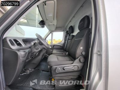 Iveco Daily 35S18 3.0L Automaat L3H2 3,5t Trekhaak 180PK LED ACC Navi Camera APK 08-2026 Euro6 L4H2 Airco Trekhaak foto 14
