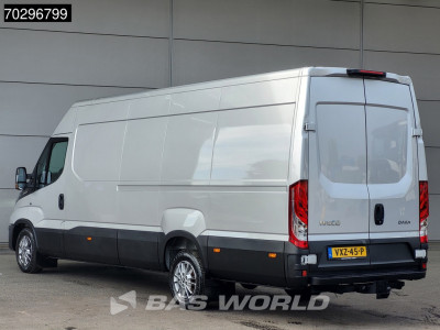 Iveco Daily 35S18 3.0L Automaat L3H2 3,5t Trekhaak 180PK LED ACC Navi Camera APK 08-2026 Euro6 L4H2 Airco Trekhaak foto 2