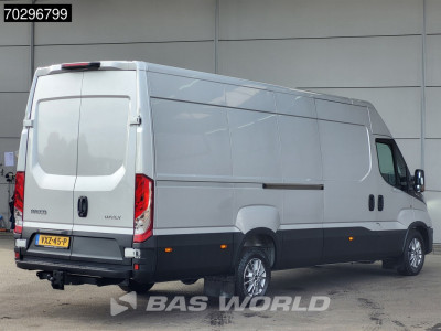 Iveco Daily 35S18 3.0L Automaat L3H2 3,5t Trekhaak 180PK LED ACC Navi Camera APK 08-2026 Euro6 L4H2 Airco Trekhaak foto 5