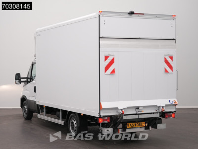 Iveco Daily 35S18 3.0L Automaat Laadklep 180PK Bakwagen ACC Airco Camera CarPlay DHollandia 3,5t Trekgewicht Euro6 Meubelbak Koffer Airco 2