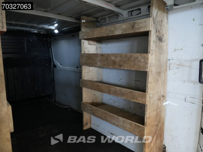 Iveco Daily 35S18 3.0L Automaat Laag Dak L2H1 3,5t Trekhaak Navi LED Airco Cruise Camera Werkplaatsinrichting Euro6 L2 Airco Trekhaak Cruise control 13