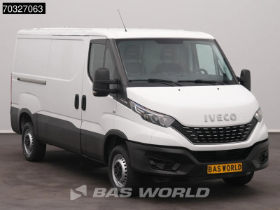 Iveco Daily 35S18 3.0L Automaat Laag Dak L2H1 3,5t Trekhaak Navi LED Airco Cruise Camera Werkplaatsinrichting Euro6 L2 Airco Trekhaak Cruise control 5
