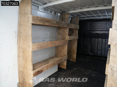 Iveco Daily 35S18 3.0L Automaat Laag Dak L2H1 3,5t Trekhaak Navi LED Airco Cruise Camera Werkplaatsinrichting Euro6 L2 Airco Trekhaak Cruise control 9