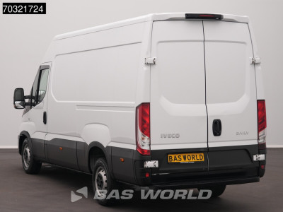 Iveco Daily 35S18 3.0L L2H2 180PK Navi Airco Cruise Camera 3,5t Trekgewicht Euro6 L2 Airco Cruise control foto 6