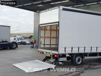 Iveco Daily 35S18 3.0L Laadklep 180PK Schuifzeilen Airco Cruise Bakwagen Euro6 Meubelbak Zeilenwagen Schuifzeil Plane 22m3 Airco Cruise control foto 3