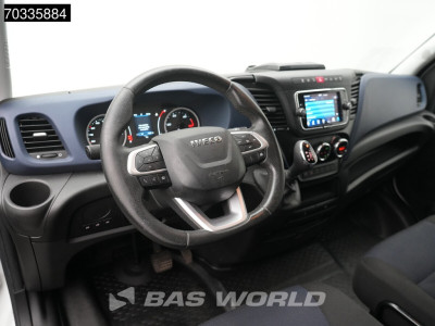 Iveco Daily 35S18 Automaat L2H2 Laadbrug Oprijplaat AC/Climate Camera 3,5t Trekhaak LED Euro6 Airco Trekhaak Cruise control foto 3