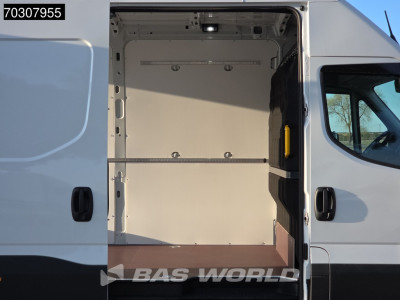 Iveco Daily 35S18 Nuevo - 3.0L - Automático - 180CV - L2H2 - ACC - Aire acondicionado - Camara trasera - Sensor de aparcamiento - CarPlay - Euro6 - L2 Airco 10