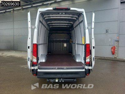 Iveco Daily 35S21 210PK 3.0L Black Edition 2025 model ACC LED Trekhaak Camera Navi 12m3 Airco Trekhaak foto 5