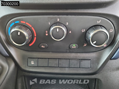 Iveco Daily 35S21 3.0L Automaat 210PK L2H1 3,5t Trekhaak Navi Airco Cruise Camera Parkeersensoren Euro6 Laag Dak L2 Airco Trekhaak Cruise control foto 17