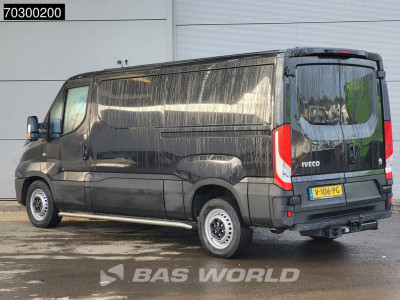 Iveco Daily 35S21 3.0L Automaat 210PK L2H1 3,5t Trekhaak Navi Airco Cruise Camera Parkeersensoren Euro6 Laag Dak L2 Airco Trekhaak Cruise control foto 2