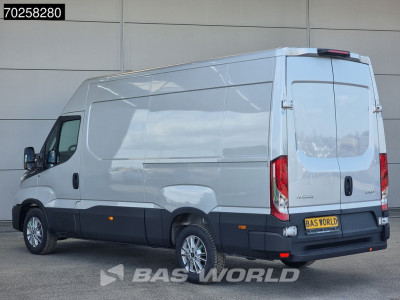 Iveco Daily 35S21 3.0L Automaat 210PK L2H2 2025-Model 3,5t Trekvermogen ACC LED CarPlay Camera Parkeersensoren Euro6 L2 12m3 Airco foto 3