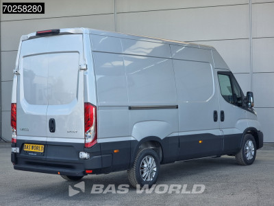 Iveco Daily 35S21 3.0L Automaat 210PK L2H2 2025-Model 3,5t Trekvermogen ACC LED CarPlay Camera Parkeersensoren Euro6 L2 12m3 Airco foto 5