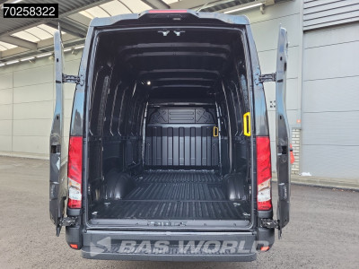 Iveco Daily 35S21 3.0L Automaat 210PK L2H2 2025-Model 3,5t Trekvermogen ACC LED CarPlay Camera Parkeersensoren Velgen Euro6 L2 12m3 Airco foto 6
