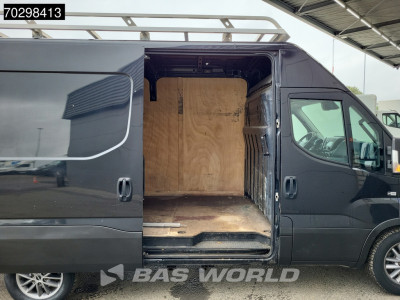 Iveco Daily 35S21 3.0L Automaat Glasresteel 210PK 3,5t Trekhaak L2H2 Airco Cruise Imperiaal Euro6 Resteel L2 Airco Trekhaak Cruise control foto 9