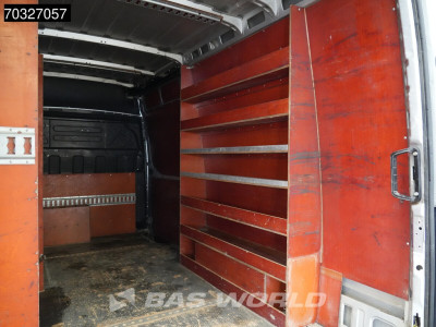 Iveco Daily 35S21 3.0L Automaat L2H2 3,5t Trekhaak 210PK Navi Airco Cruise Camera Werkplaatsinrichting Parkeersensoren Imperiaal Velgen Euro6 L2 Airco Trekhaak Cruise control 12