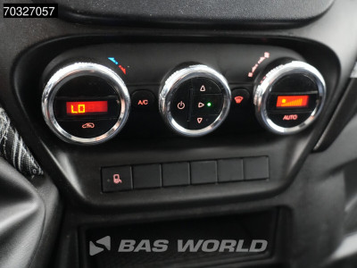 Iveco Daily 35S21 3.0L Automaat L2H2 3,5t Trekhaak 210PK Navi Airco Cruise Camera Werkplaatsinrichting Parkeersensoren Imperiaal Velgen Euro6 L2 Airco Trekhaak Cruise control 19