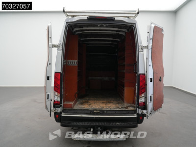 Iveco Daily 35S21 3.0L Automaat L2H2 3,5t Trekhaak 210PK Navi Airco Cruise Camera Werkplaatsinrichting Parkeersensoren Imperiaal Velgen Euro6 L2 Airco Trekhaak Cruise control 8
