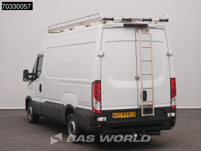 Iveco Daily 35S21 3.0L Automaat L2H2 3,5t Trekhaak Navi Airco Cruise Camera Imperiaal Euro6 L2 Airco Trekhaak Cruise control foto 6