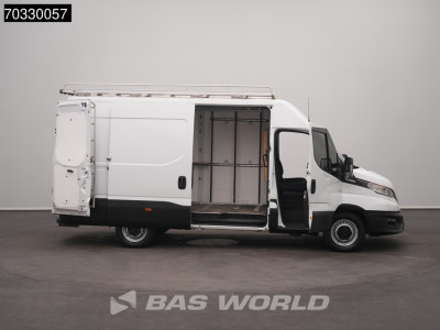 Iveco Daily 35S21 3.0L Automaat L2H2 3,5t Trekhaak Navi Airco Cruise Camera Imperiaal Euro6 L2 Airco Trekhaak Cruise control foto 7
