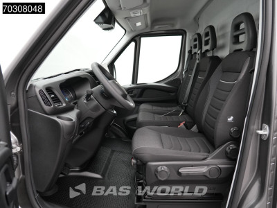 Iveco Daily 35S21 3.0L Automatic L3H2 210HP ACC LED Airco Camera CarPlay Parking Sensors Sitheating 3,5t Towing Capacity Euro6 L3 Airco foto 3