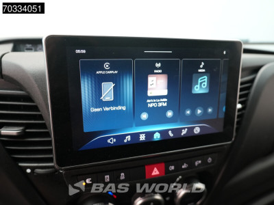 Iveco Daily 35S21 3.0L Special Edition Automaat L2H2 3,5t Trekhaak 210PK LED Navi Airco Cruise Camera CarPlay Parkeersensoren Stoelverwarming LM Velgen Euro6 L2 Airco Trekhaak foto 20