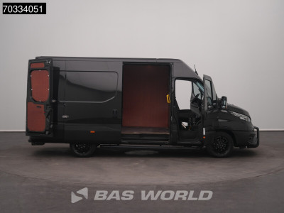 Iveco Daily 35S21 3.0L Special Edition Automaat L2H2 3,5t Trekhaak 210PK LED Navi Airco Cruise Camera CarPlay Parkeersensoren Stoelverwarming LM Velgen Euro6 L2 Airco Trekhaak foto 7
