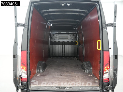 Iveco Daily 35S21 3.0L Special Edition Automaat L2H2 3,5t Trekhaak 210PK LED Navi Airco Cruise Camera CarPlay Parkeersensoren Stoelverwarming LM Velgen Euro6 L2 Airco Trekhaak foto 9