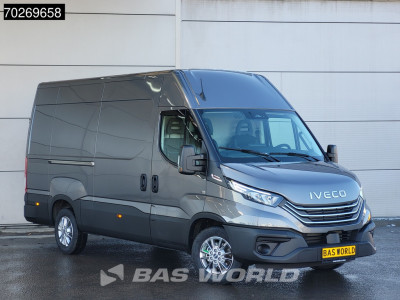 Iveco Daily 35S21 Automaat 210PK L2H2 3,5t Trekhaak ACC LED CarPlay LM-Velgen Camera Parkeersensoren Tacho Euro6 L2 12m3 Airco Trekhaak foto 2