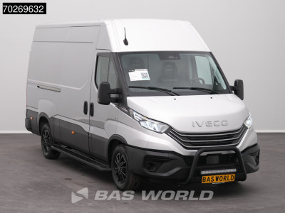 Iveco Daily 35S21 BPM VRIJ! 210PK 3.0L Automaat 2025 Black Edition model L2H2 ACC LED Tacho CarPlay Velgen Camera 12m3 Airco Trekhaak foto 11