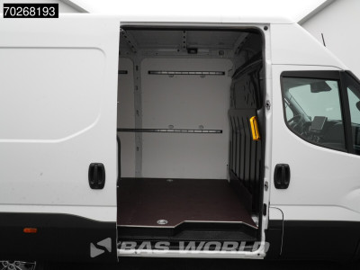 Iveco Daily 35S21 BPM VRIJ! 210PK 3.0L Automaat 2025 model L2H2 Trekhaak Tacho ACC LED CarPlay Velgen Camera 12m3 Airco Trekhaak foto 10
