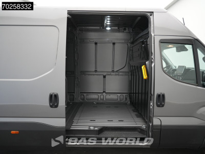 Iveco Daily 35S21 BPM VRIJ! 3.0L Automaat 210PK L3H2 2025-Model 3,5t Trekvermogen ACC LED CarPlay Camera Parkeersensoren Velgen 16m3 Euro6 L4H2 16m3 Airco foto 10