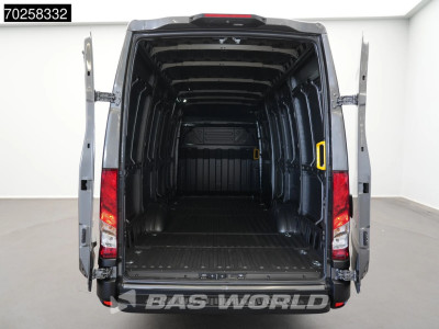 Iveco Daily 35S21 BPM VRIJ! 3.0L Automaat 210PK L3H2 2025-Model 3,5t Trekvermogen ACC LED CarPlay Camera Parkeersensoren Velgen 16m3 Euro6 L4H2 16m3 Airco foto 9