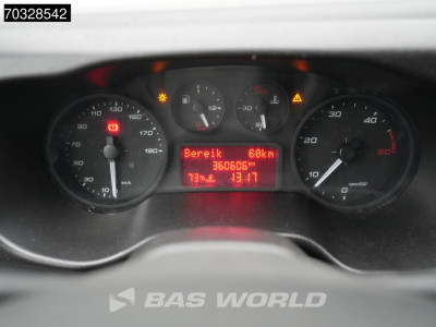 Iveco Daily 40C15 3.0L Dubbellucht Open Laadbak 3,5t Trekhaak 150PK Navi Airco Cruise Euro6 Pritsche Pickup Open Box Airco Trekhaak Cruise control 19
