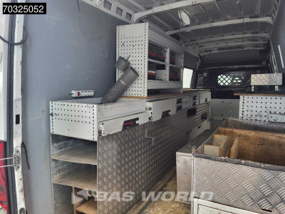Iveco Daily 50C14 CNG 3.0L Dubbellucht L3H2 Navi 3,5t Trekhaak Airco Cruise Werkplaatsinrichting Euro6 L3 Airco Trekhaak Cruise control 9