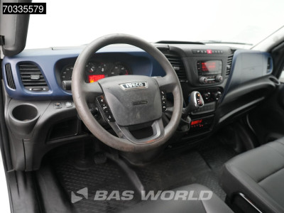 Iveco Daily 50C18 3.0L Automaat L2H2 3.5t Trekhaak 180PK DubbelLucht Airco Imperiaal Ladder Camera Euro6 L2 Airco Trekhaak Cruise control foto 3