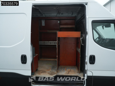 Iveco Daily 50C18 3.0L Automaat L2H2 3.5t Trekhaak 180PK DubbelLucht Airco Imperiaal Ladder Camera Euro6 L2 Airco Trekhaak Cruise control foto 9