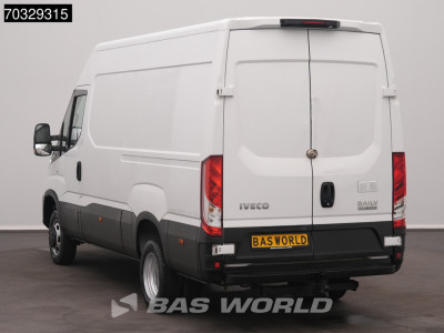 Iveco Daily 50C18 3.0L Automaat L2H2 Dubbellucht 3,5t Trekhaak LED Airco Cruise Camera Euro6 L2 Airco Trekhaak Cruise control 6
