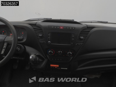 Iveco Daily 50C18 3.0L Dubbellucht L2H2 Airco Cruise Parkeersensoren 3,5t Trekgewicht Euro6 L2 Airco Cruise control 6