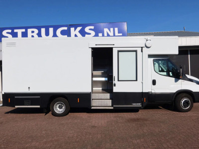 Iveco Daily 70 70 C 18 Luchtering 3.0 L motor Tijhof opbouw foto 18