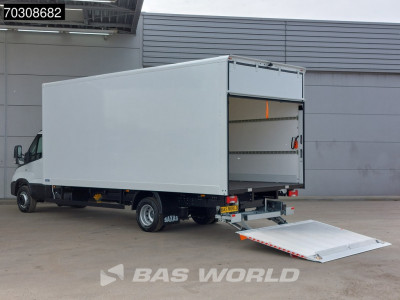 Iveco Daily 70C18 3.0L Automaat 1000KG Laadklep Bakwagen 180PK ACC Airco Camera CarPlay DHollandia Euro6 Meubelbak Koffer 7tons Airco foto 3