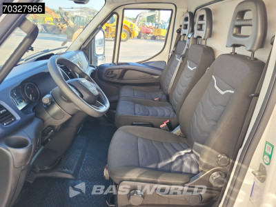 Iveco Daily 72C18 3.0L Automaat 1000KG Laadklep Dubbellucht Airco Cruise DHollandia Euro6 Meubelbak Koffer Airco Cruise control 18