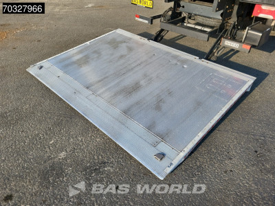 Iveco Daily 72C18 3.0L Automaat 1000KG Laadklep Dubbellucht Airco Cruise DHollandia Euro6 Meubelbak Koffer Airco Cruise control 7